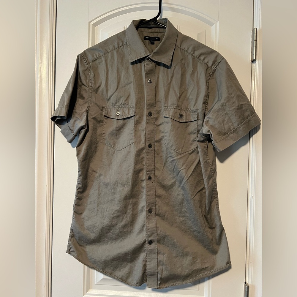 NWOT!GAP Men's Casual Button Down Shirt - Gray